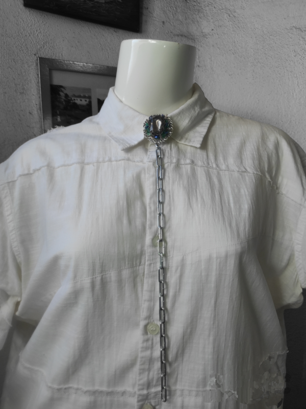 bolo tie